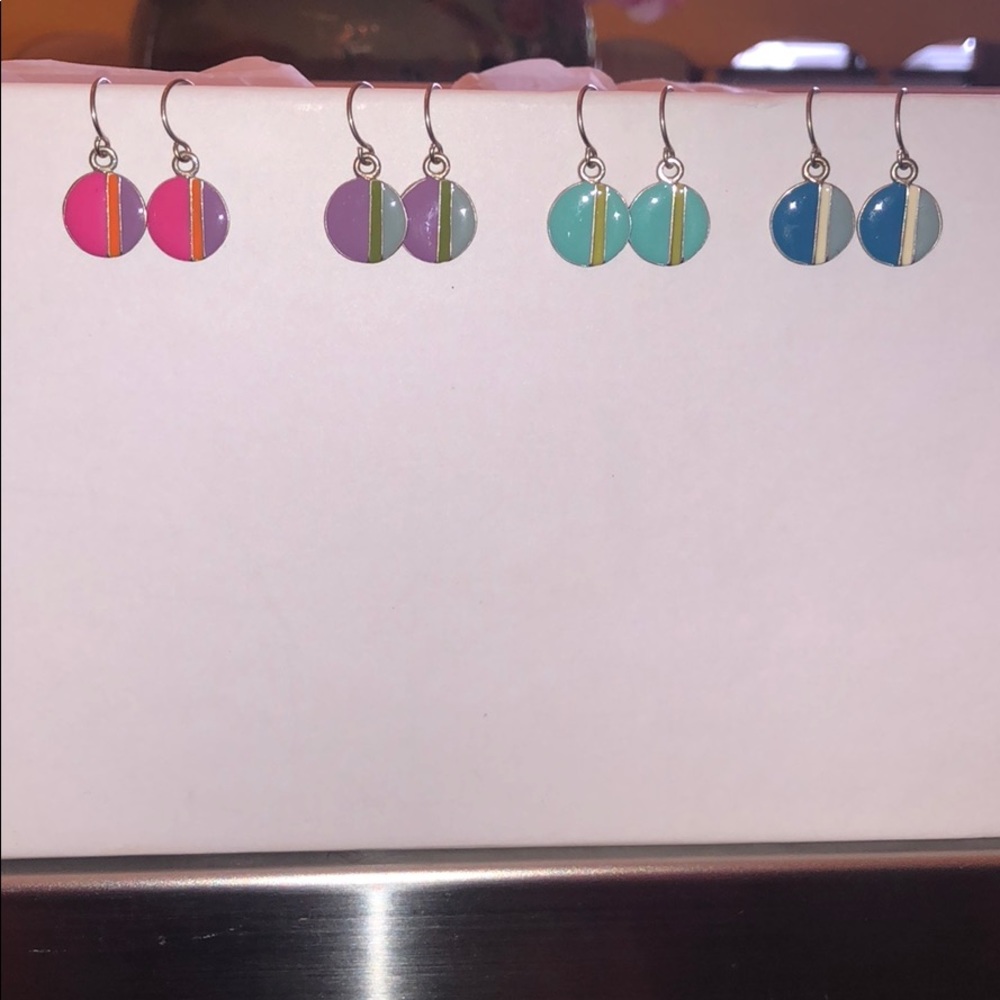 4 pairs of new earrings earrings